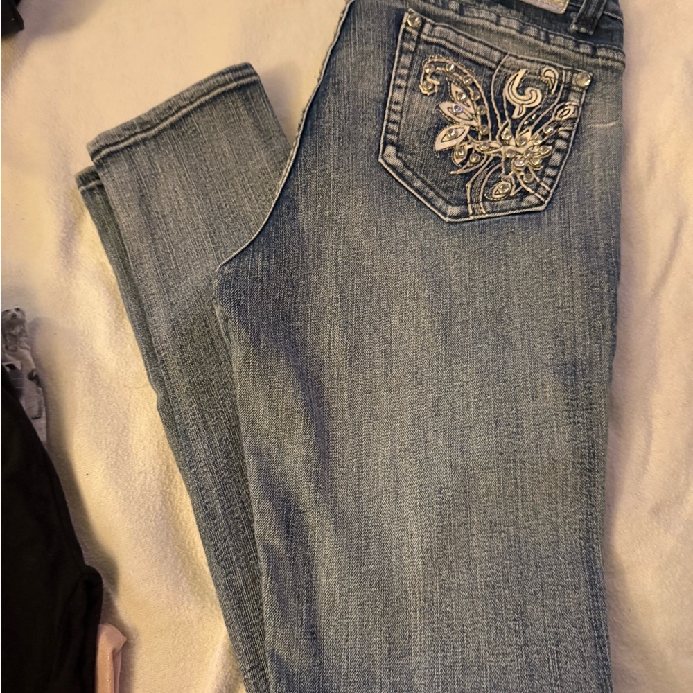Multiple jeans floral jeans are boutique
